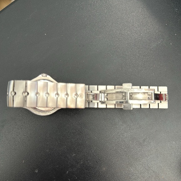 Women’s Movado stainless steel watch. - Picture 7 of 7